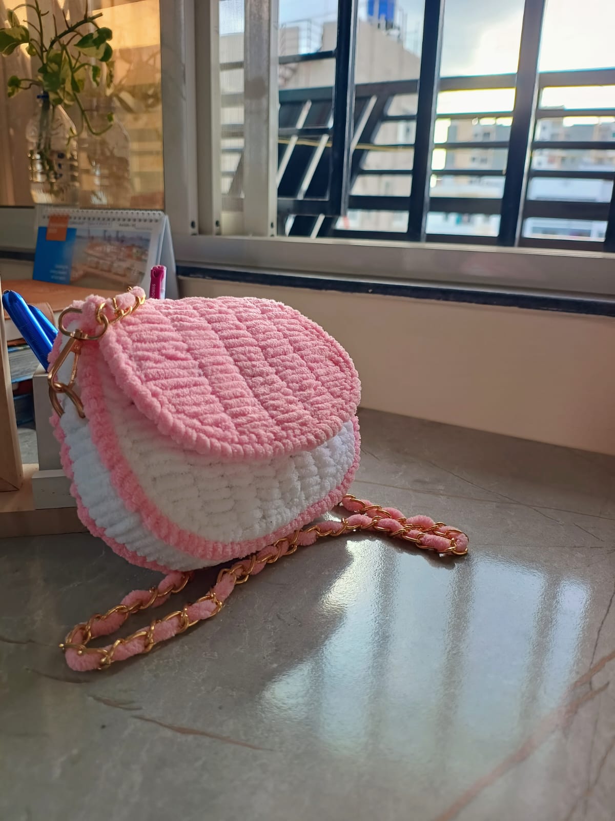 Blush & Glow Sling Bag - Image 3